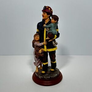 1998 Vanmark Red Hats of Courage "Hero II" firefighter figurine